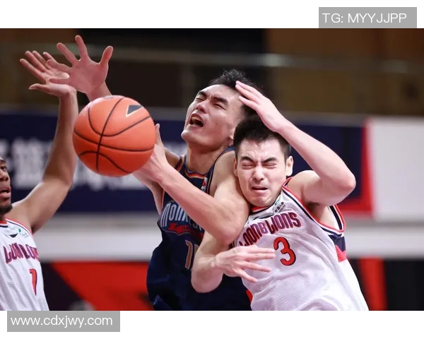 广州篮球队引领最新篮球配合TOP10榜单精彩瞬间回顾